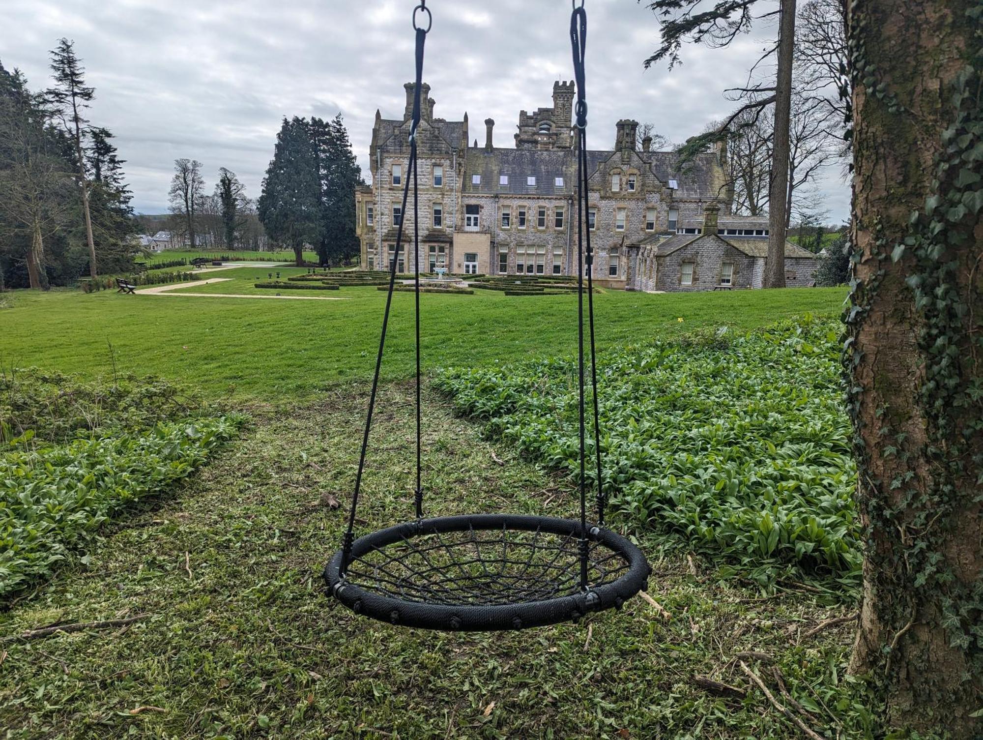 The Alfred Suite Stone Cross Mansion Улверстон Экстерьер фото